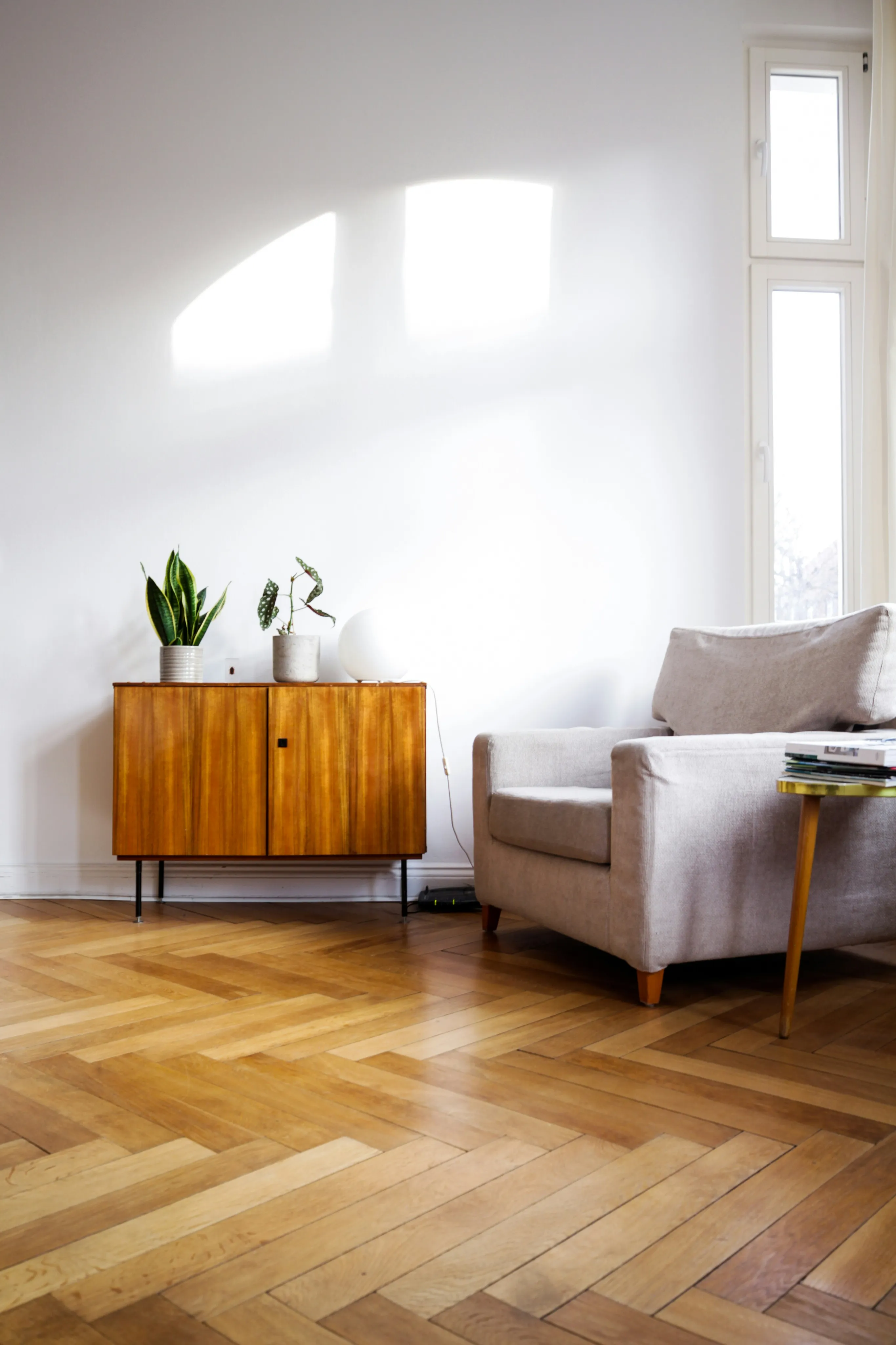 Custom Laminate/Wood Flooring in Abu Dhabi